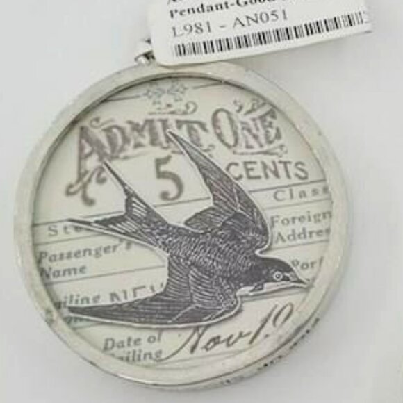 Good Luck Pendant - Picture 3 of 4